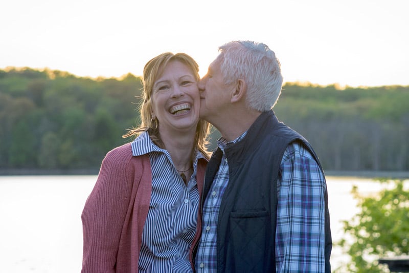 Elderly couple, kiss